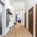 Апартаменты Fannipanni Joyful 3bdr In Palace District