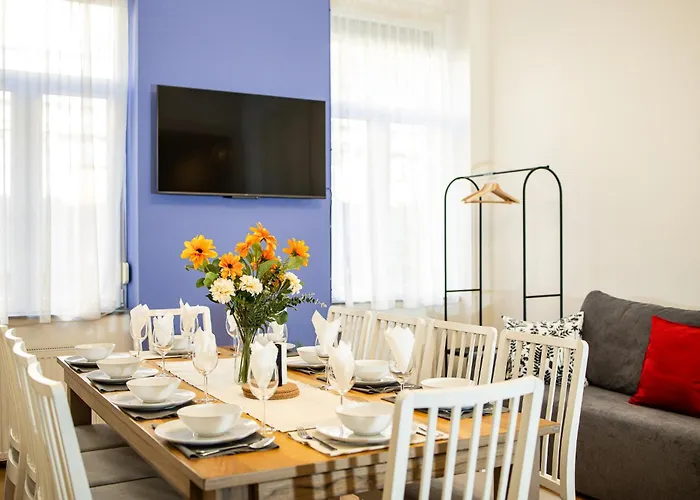 Fannipanni Joyful 3bdr In Palace District *