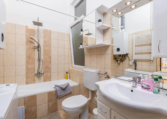 Fannipanni Joyful 3bdr In Palace District بودابست