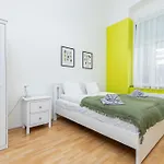 Apartment Fannipanni Joyful 3bdr In Palace District Budapest