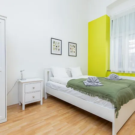 Lejlighed Fannipanni Joyful 3bdr In Palace District Budapest