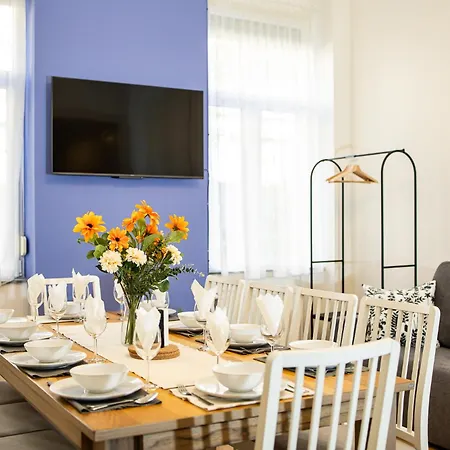 Fannipanni Joyful 3bdr In Palace District *